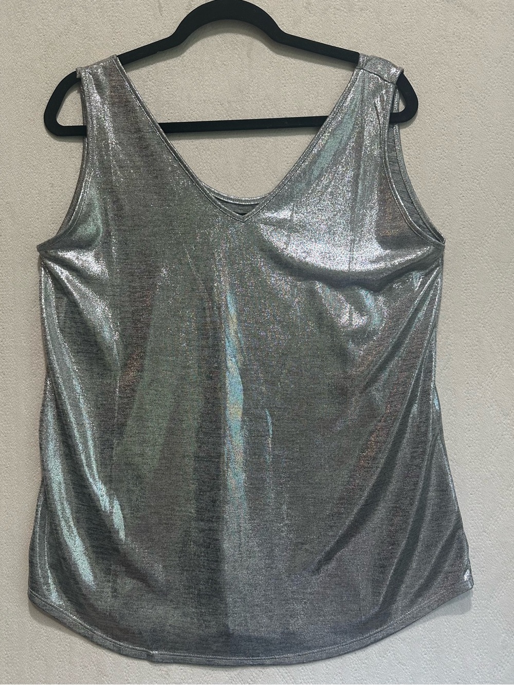 White House Black Market Metallic Liquid Silver V-Neck Sleeveless Tank Top Sz L